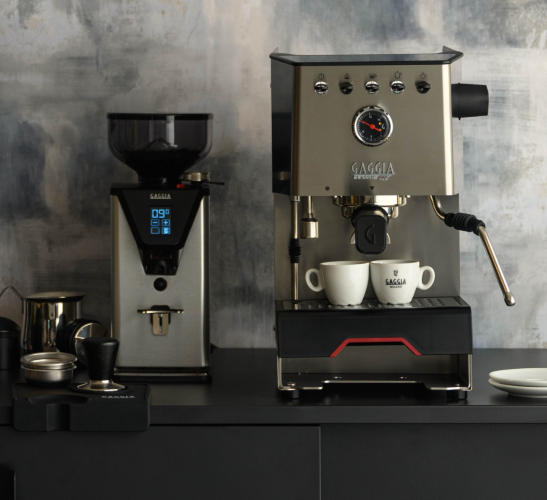 Cafeteira Gaggia Classic GT inox vista frontal
